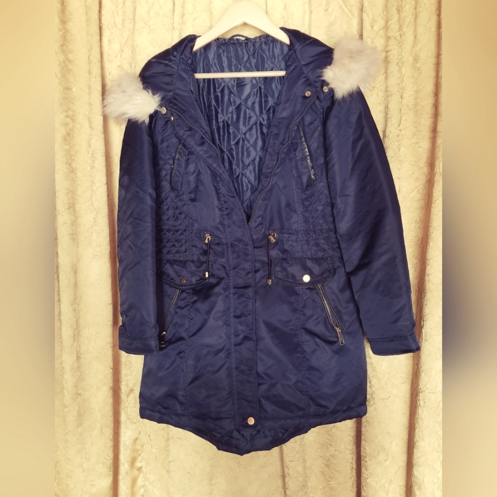 Vintage Atmosphere Snorkel Parka Jacket Navy Blue Sz6. Nylon, faux fur. Lovely